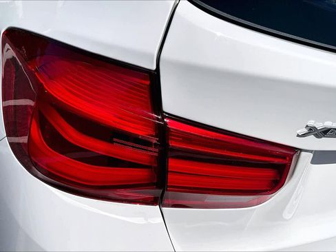 Used 2019 BMW 330i xDrive Wagon w/ Premium Package image 29