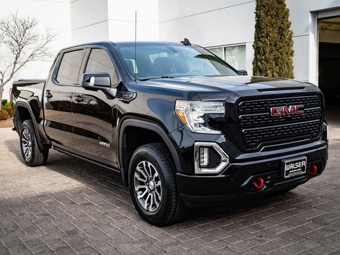 Used 2020 GMC Sierra 1500 AT4 w/ Off-Road Performance Package image 12