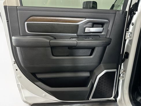Used 2024 RAM 2500 Laramie image 27