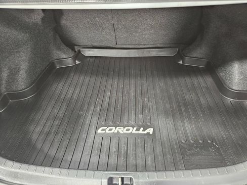 Used 2019 Toyota Corolla SE FWD image 12