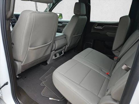 Certified 2025 GMC Sierra 1500 SLT AWD/4WD image 12