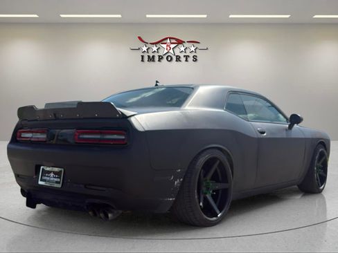 Used 2016 Dodge Challenger R/T Scat Pack w/ Leather Interior Group image 5