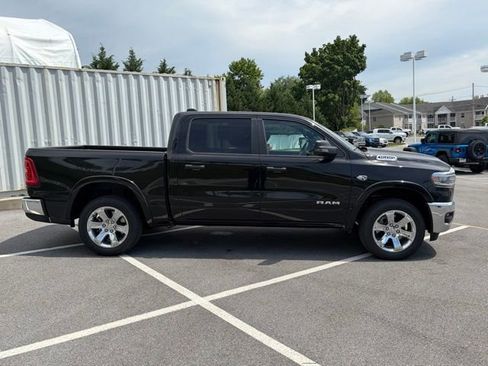 New 2026 RAM 1500 4x4 Crew Cab image 8