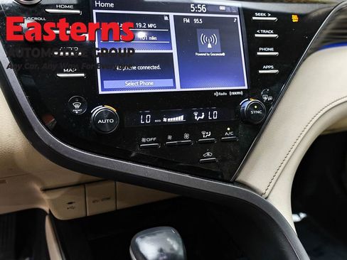 Used 2019 Toyota Camry XLE w/ Carpet Mat Package FWD image 19