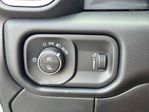 New 2026 RAM 3500 Big Horn AWD/4WD image 13