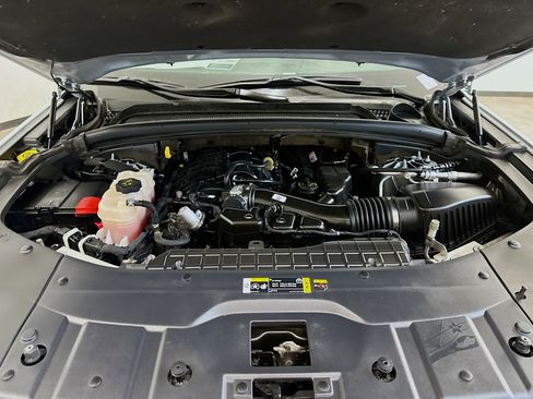 Used 2024 Jeep Grand Cherokee L Limited w/ Luxury Tech Group II image 37