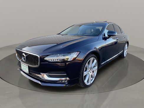Used 2017 Volvo S90 T6 Inscription w/ Vision Package image 2