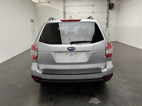 Used 2016 Subaru Forester 2.5i w/ Alloy Wheel Package AWD/4WD image 7