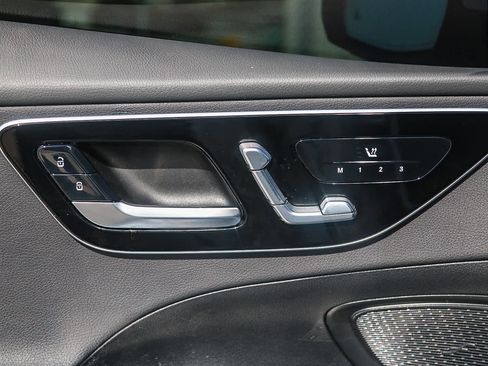 Used 2023 Mercedes-Benz C 300 Sedan image 21