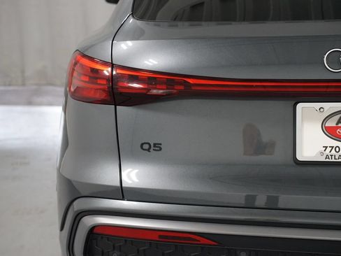 Used 2025 Audi Q5 Premium Plus AWD/4WD image 10