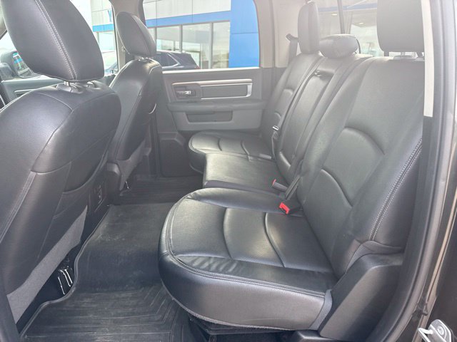 Used 2018 RAM 1500 Classic SLT w/ SLT Plus D←cor Group AWD/4WD image 33