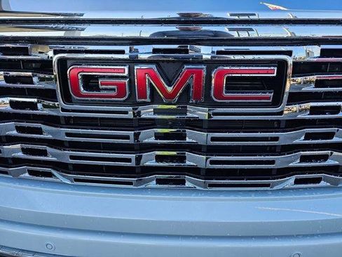 New 2026 GMC Sierra 1500 Denali AWD/4WD image 10