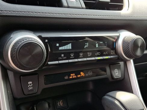 Certified 2024 Toyota RAV4 LE AWD/4WD image 20