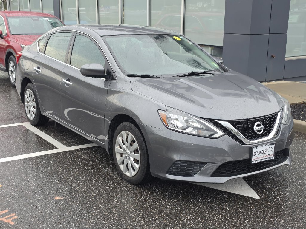Used 2017 Nissan Sentra S FWD image 2