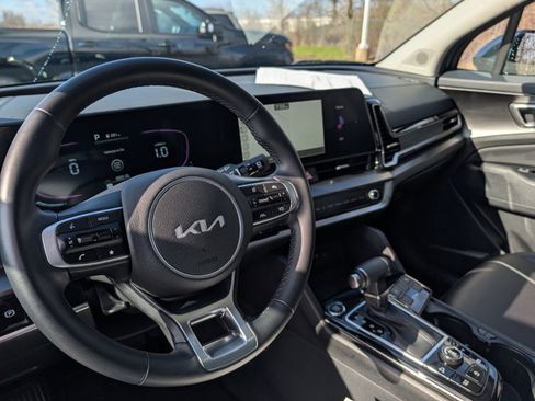 Used 2025 Kia Sportage EX w/ Premium Package AWD/4WD image 28