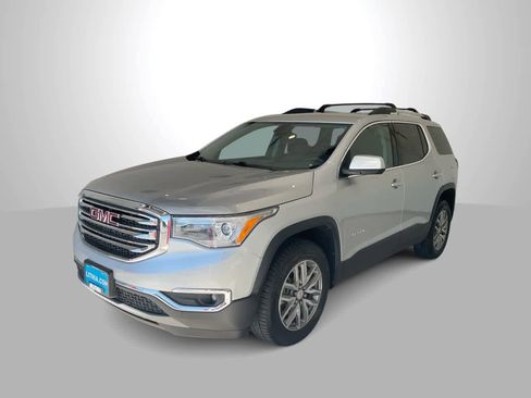 Used 2017 GMC Acadia SLE AWD/4WD image 1