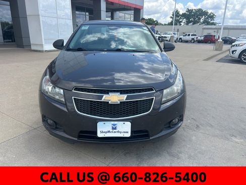 Used 2014 Chevrolet Cruze LS FWD image 3