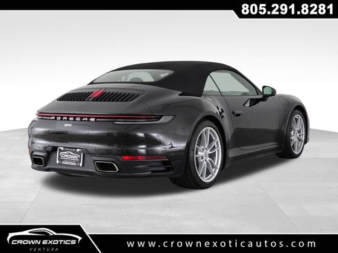 Used 2024 Porsche 911 Carrera RWD image 15