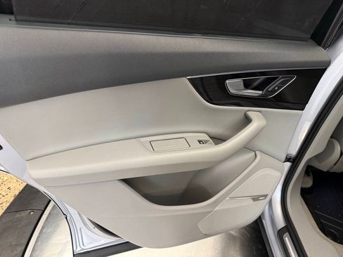 Used 2018 Audi Q7 3.0T Premium Plus AWD/4WD image 28