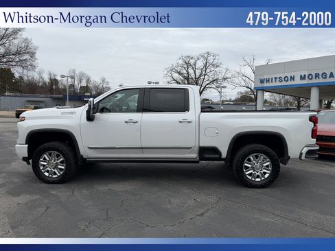 Used 2024 Chevrolet Silverado 2500 High Country w/ Technology Package image 8