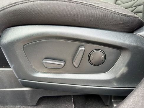 Used 2020 Ford Explorer XLT image 21