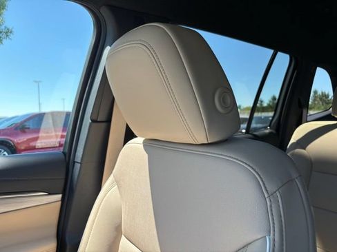 New 2026 Buick Enclave Preferred w/ Power Package FWD image 44