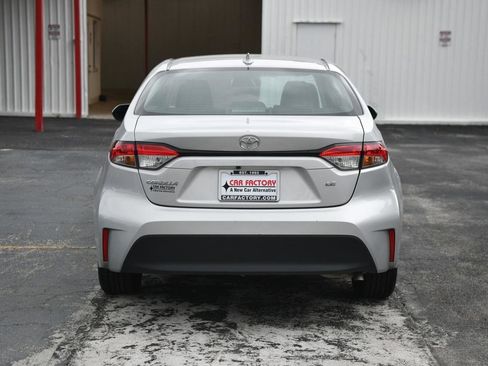 Used 2024 Toyota Corolla LE image 5