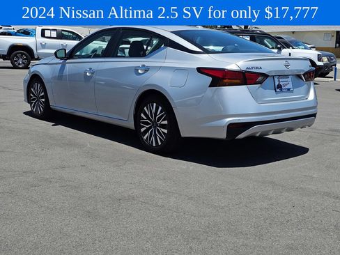 Used 2024 Nissan Altima 2.5 SV FWD image 5