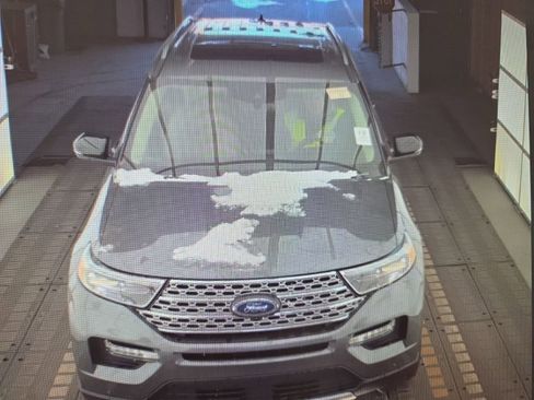 Used 2022 Ford Explorer Limited w/ Class IV Trailer Tow Package image 21