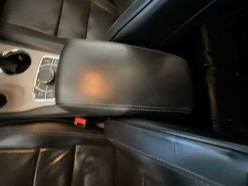 Used 2015 Jeep Grand Cherokee Overland image 21