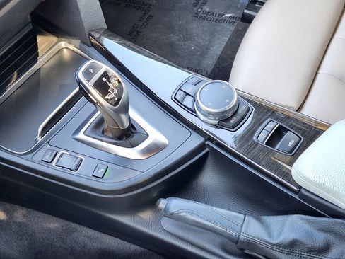 Used 2016 BMW 428i Convertible image 19