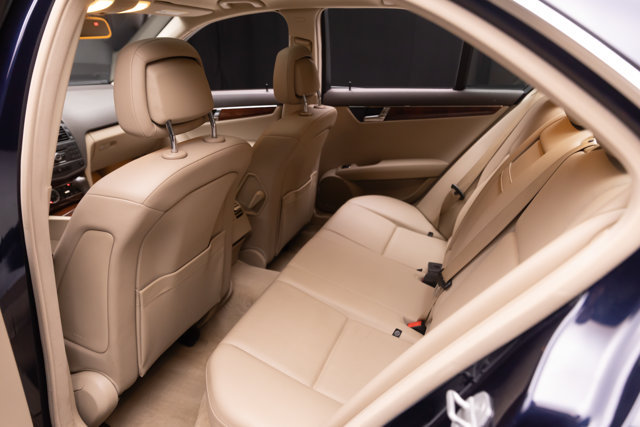 Used 2011 Mercedes-Benz C 300 4MATIC Sedan image 47