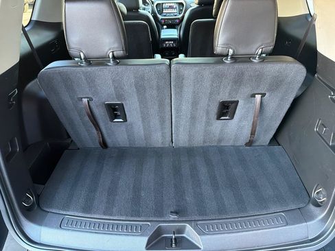 Used 2019 GMC Acadia Denali w/ Technology Package AWD/4WD image 16