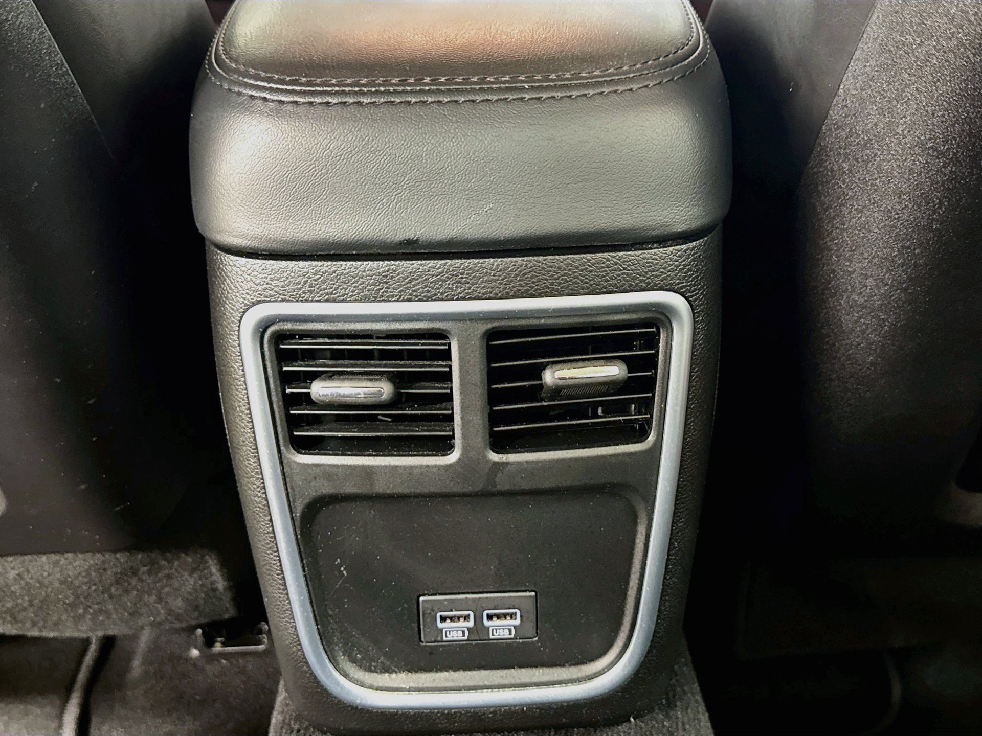 Used 2022 Chrysler 300 Touring L RWD image 24