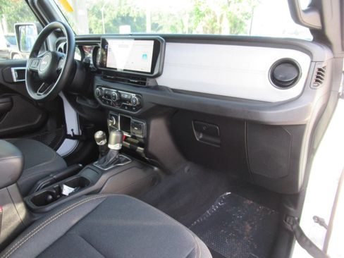 Certified 2024 Jeep Wrangler Sport AWD/4WD image 11