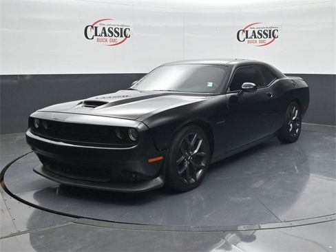 Used 2020 Dodge Challenger R/T w/ Blacktop Package image 3