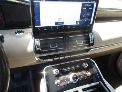 Used 2024 Lincoln Navigator Reserve AWD/4WD image 9