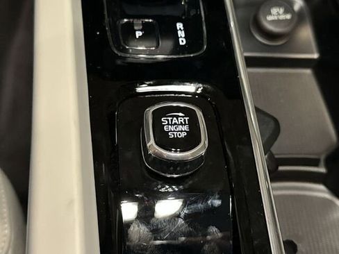 New 2025 Volvo XC60 T8 Plus w/ Protection Package Premier image 17