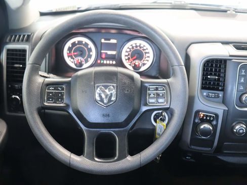 Used 2018 RAM 1500 Express w/ Express Value Package RWD image 10