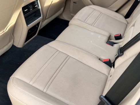 Certified 2023 Porsche Cayenne image 19