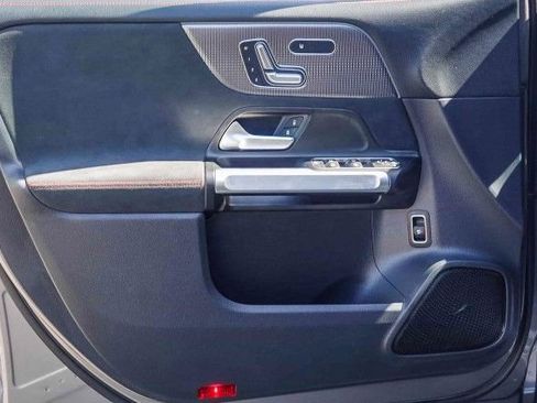 Used 2023 Mercedes-Benz EQB 350 4MATIC SUV image 20