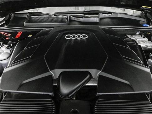 Used 2025 Audi Q7 3.0T Premium Plus image 25