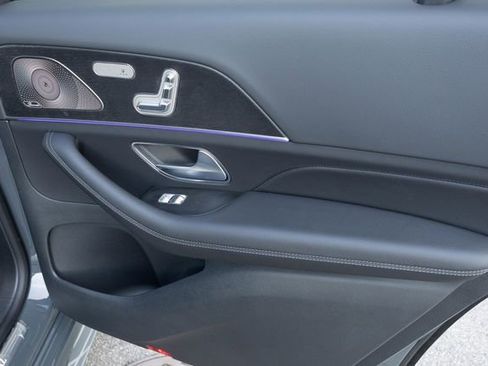 New 2026 Mercedes-Benz GLS 450 4MATIC image 19