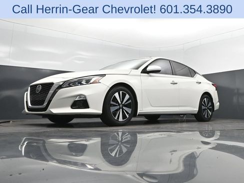 Used 2021 Nissan Altima 2.5 SL FWD image 38