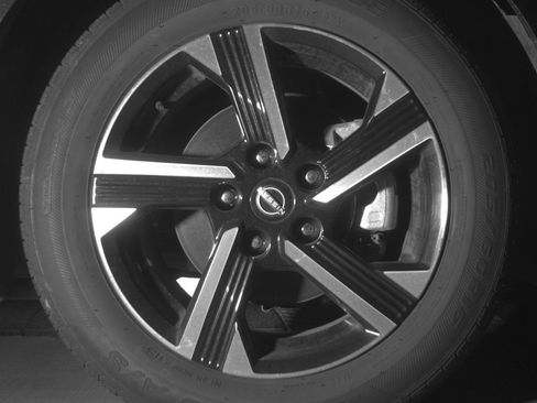 Used 2025 Nissan Sentra SV image 13