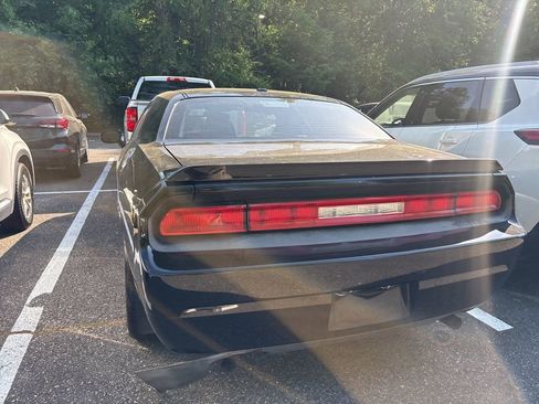 Used 2014 Dodge Challenger R/T Plus image 12