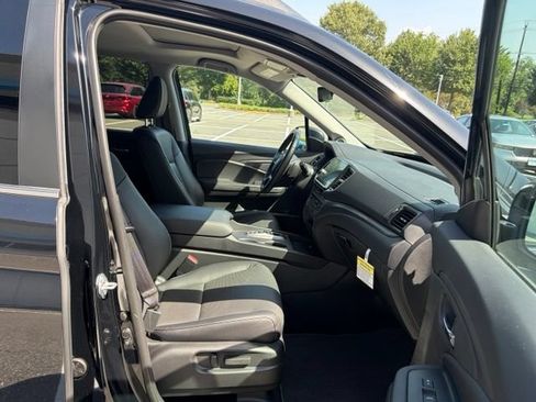 Certified 2025 Honda Ridgeline RTL image 28