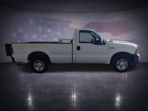 Used 2006 Ford F250 2WD Regular Cab Super Duty image 6