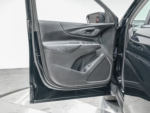 Used 2023 Chevrolet Equinox LT image 12