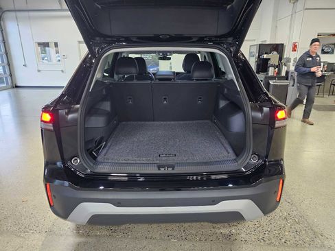 New 2026 Volkswagen Tiguan SE image 14